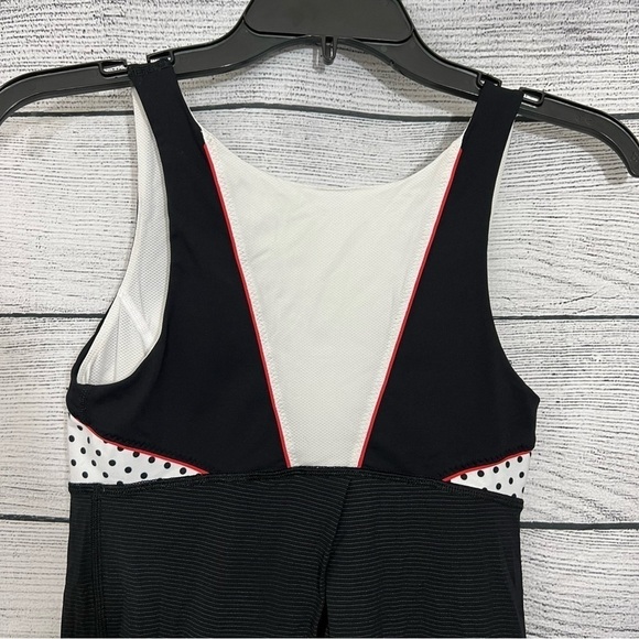 Lululemon Ta Ta Tamer - Picture 5 of 9